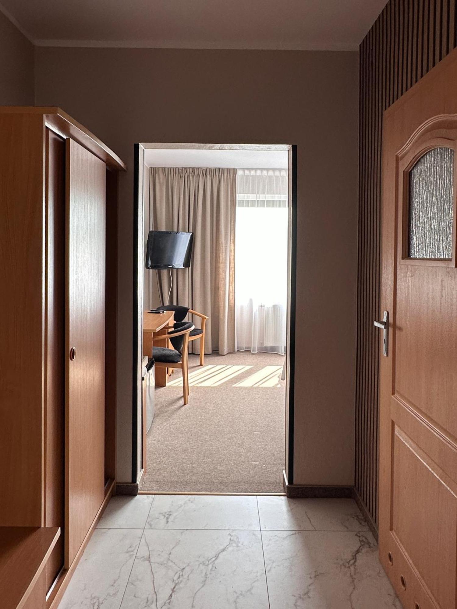 Karat Bed & Breakfast Малборк Екстериор снимка