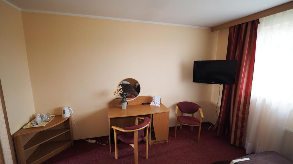 Karat Bed & Breakfast Малборк Екстериор снимка