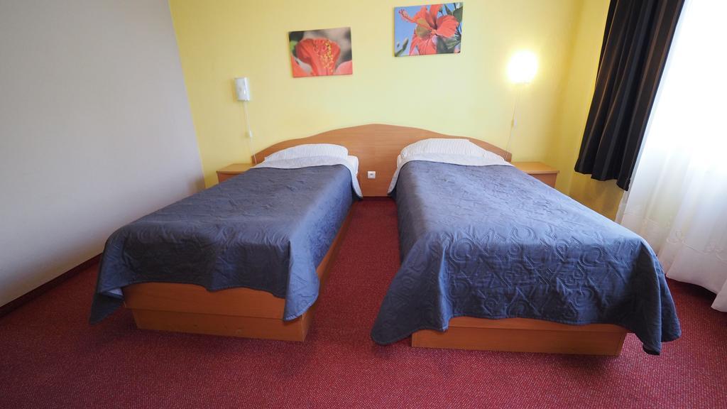 Karat Bed & Breakfast Малборк Екстериор снимка
